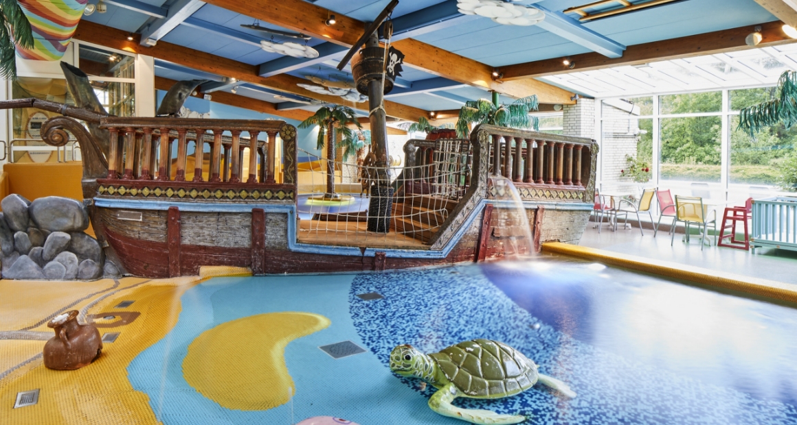 desktop-baeder-lp-parkbad-galerie-wasserspielplatz