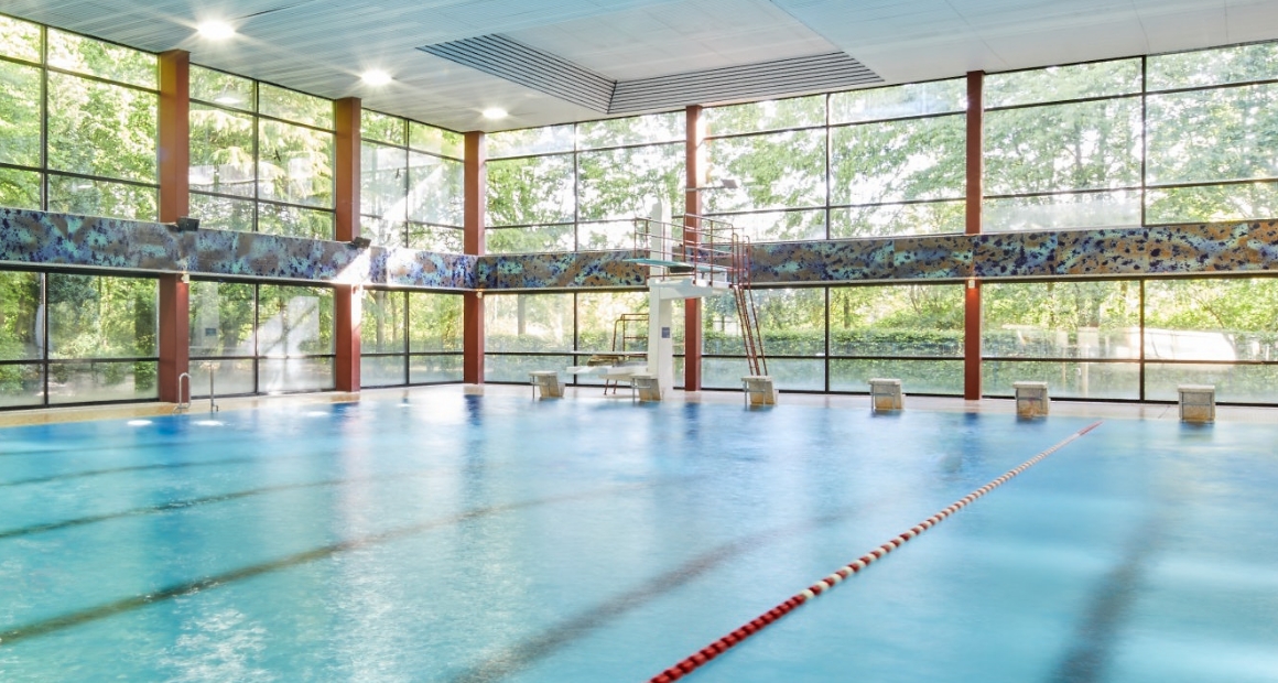 desktop-baeder-lp-elbgaustrasse-galerie-mehrzweckhalle