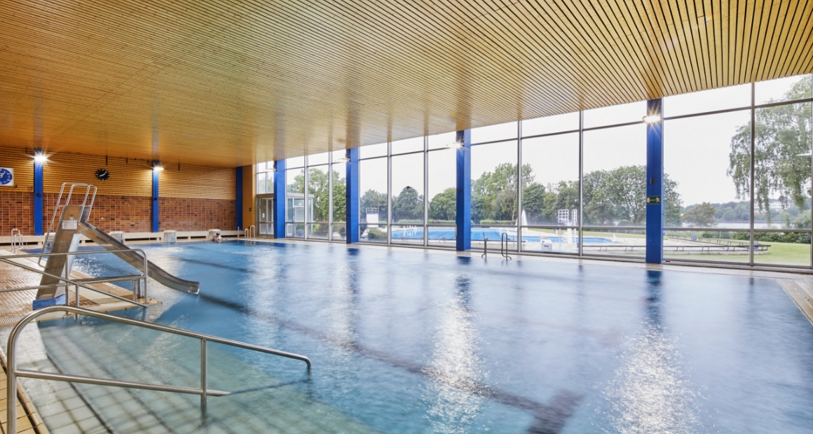 desktop-baeder-lp-finkenwerder-galerie-mehrzweckhalle3