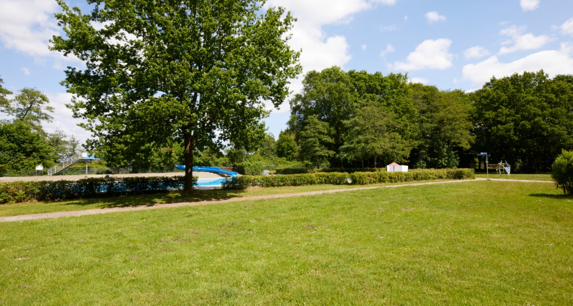 desktop-baeder-lp-freibad-osdorfer-born-galerie-liegewiese