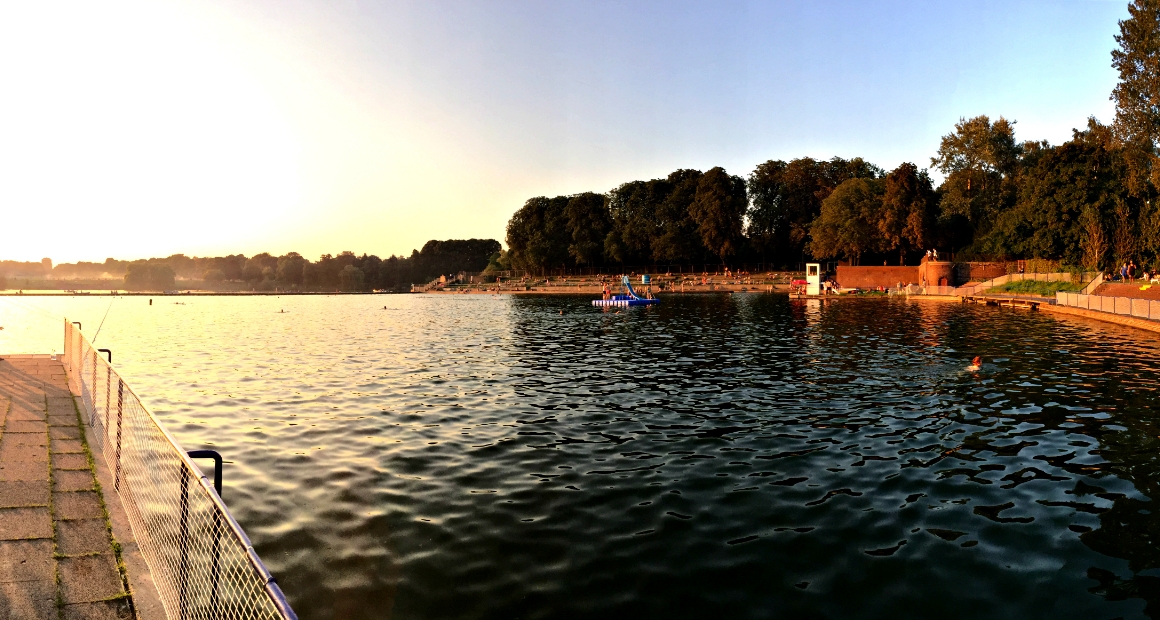 desktop-baeder-lp-stadtparksee-galerie-naturbelassenes-becken2