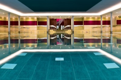 desktop-baeder-lp-festland-galerie-indoorpool_25_meter