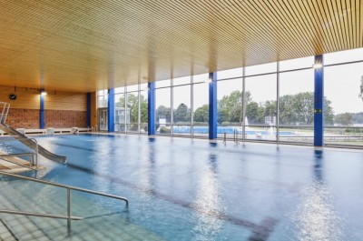 desktop-baeder-lp-finkenwerder-galerie-mehrzweckhalle3