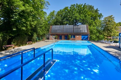 desktop-baeder-lp-freibad-neugraben-galerie-sommerfreibad2