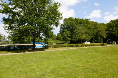 desktop-baeder-lp-freibad-osdorfer-born-galerie-liegewiese