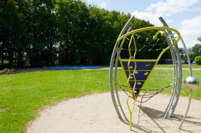 desktop-baeder-lp-freibad-osdorfer-born-galerie-spielplatz2