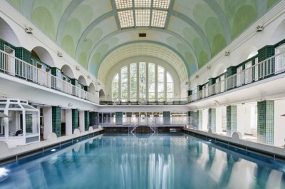 desktop-baeder-lp-holthusenbad-galerie-badehalle