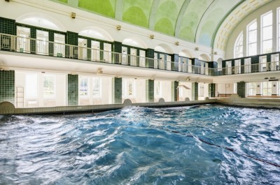 desktop-baeder-lp-holthusenbad-galerie-wellenbad